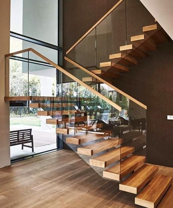 U-shaped staircase